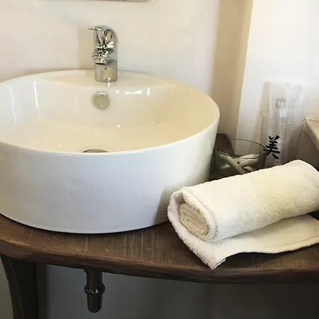In White Bed & Breakfast Rome